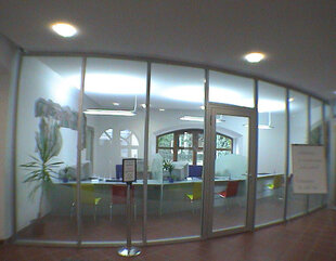 Blick ins Servicezentrum des Finanzamts Deggendorf
